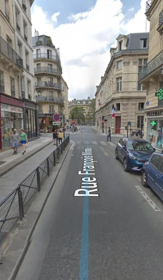 Chez Pierre- Between City Hall And Saint Paul Paris